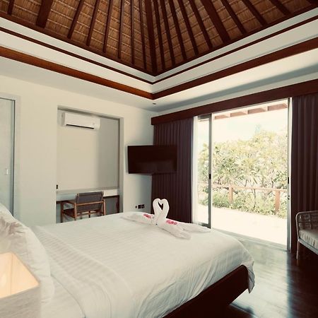 Sunset Palms Beach Villa Jimbaran Екстериор снимка