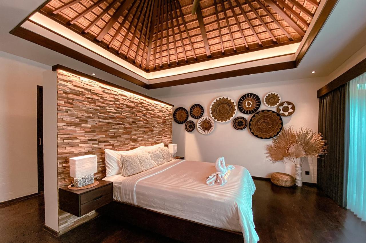 Sunset Palms Beach Villa Jimbaran Екстериор снимка