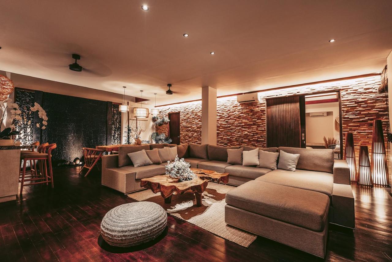 Sunset Palms Beach Villa Jimbaran Екстериор снимка