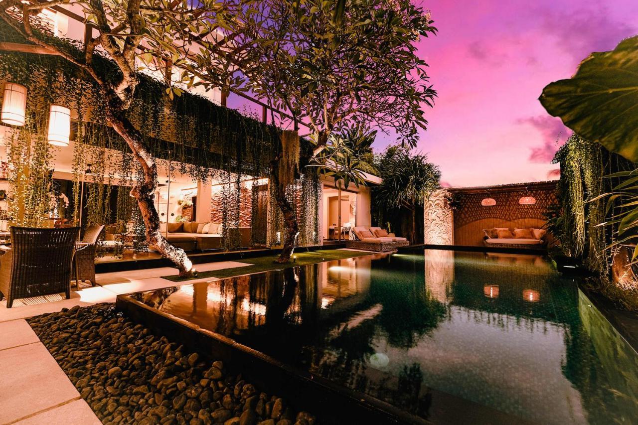 Sunset Palms Beach Villa Jimbaran Екстериор снимка