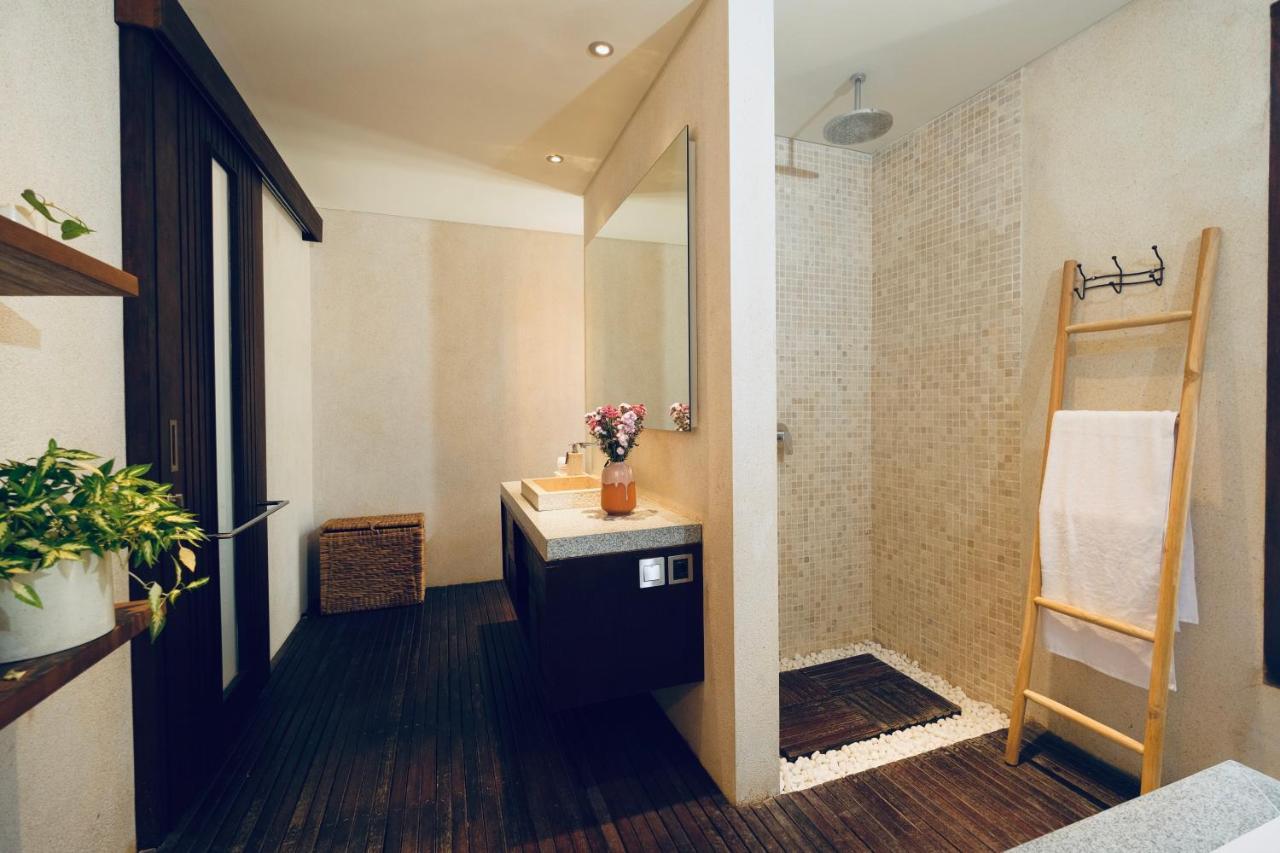 Sunset Palms Beach Villa Jimbaran Екстериор снимка